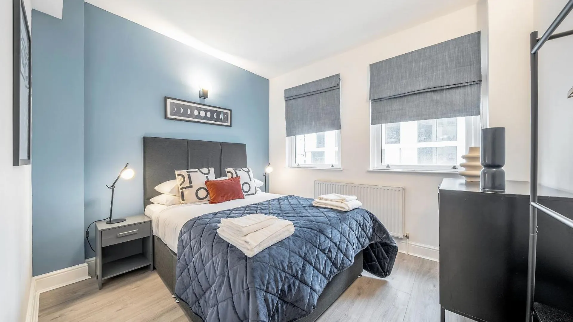 Kula London - Tower Bridge Apartment